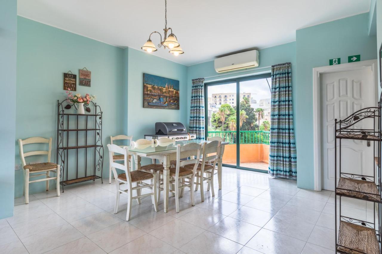 Fantastic 3 Bedroom Duplex Penthouse With Terrace Слима Екстериор снимка